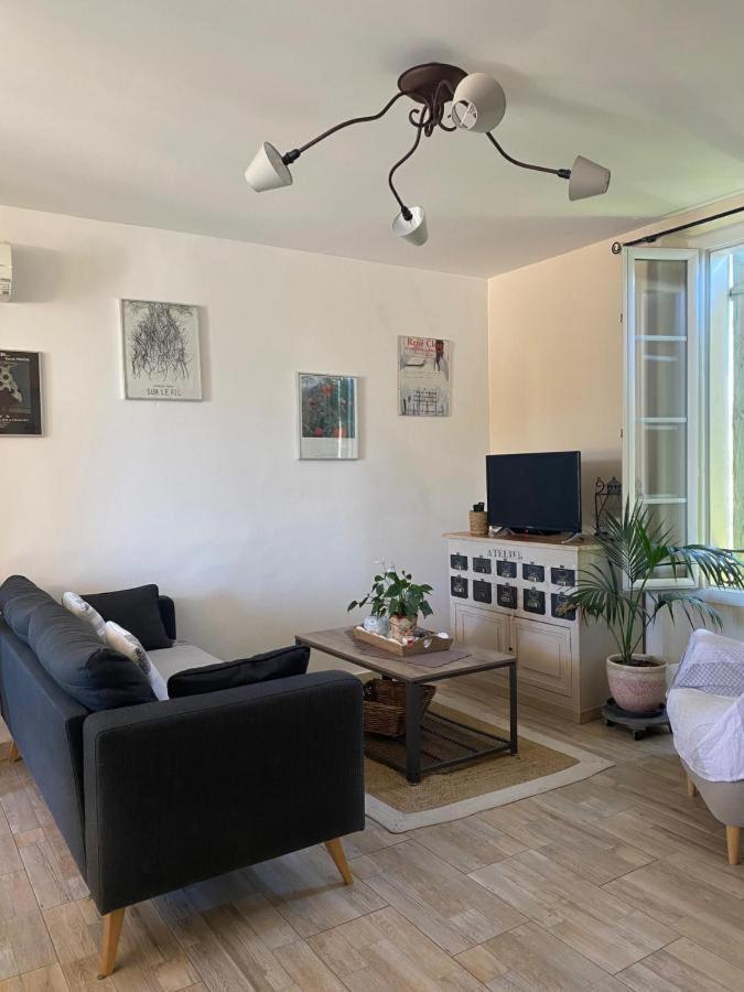 Appartement Avec Jardin En Ville Л'Иль-сюр-ла-Сорг Экстерьер фото